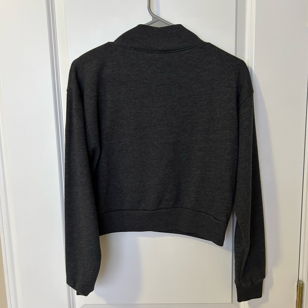 Wild fable cropped mock turtleneck sweatshirt